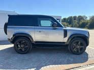 Land Rover Defender 90 D250 Hard Top SE MHEV 7