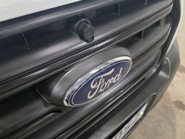 Ford Transit Transit 410 2.0L 130PS H2 14 Seater Trend 7