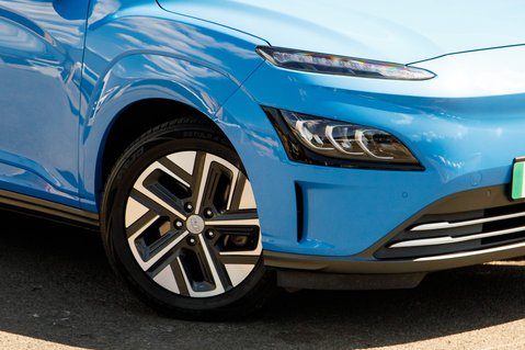 Hyundai KONA PREMIUM 11
