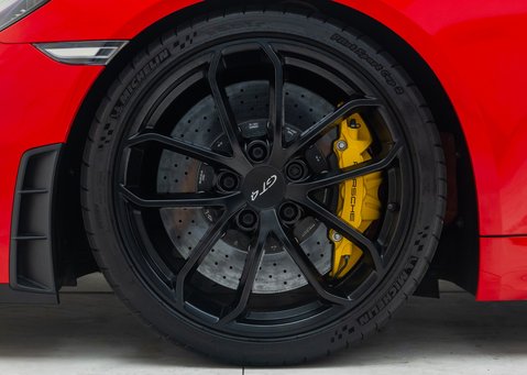 Porsche Cayman GT4 (718) 