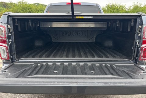 Isuzu D-Max DL40 1.9 TD Double Cab 4x4 Pickup - Roller Shutter 12