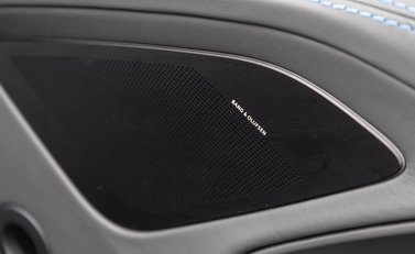 Aston Martin Vanquish S Ultimate 23