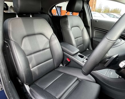 Mercedes-Benz A Class 1.6 A 180 Sport Exeutive Auto 5dr 54