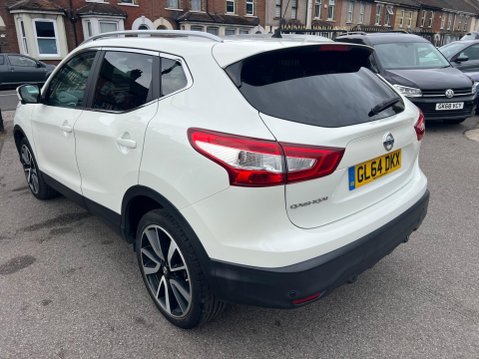 Nissan Qashqai 1.6 dCi Tekna XTRON 2WD Euro 5 (s/s) 5dr 4