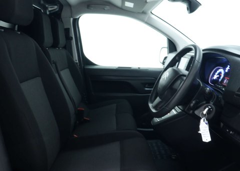 Citroen Dispatch e 1000 75 kWh Enterprise Edition M Panel Van 6dr Electric Auto MWB (7.4kW C 31