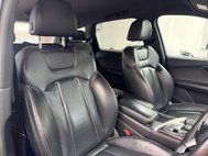 Audi SQ7 4.0 TDI V8 SUV 5dr Diesel Tiptronic quattro Euro 6 (s/s) (435 ps) 6