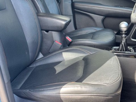 Jeep Compass 1.4 Compass Limited Edition MultiAir II 4x2 5dr 46