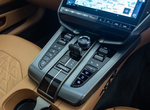 Aston Martin Vanquish V12 23