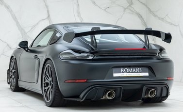 Porsche Cayman GT4 RS (718) 3
