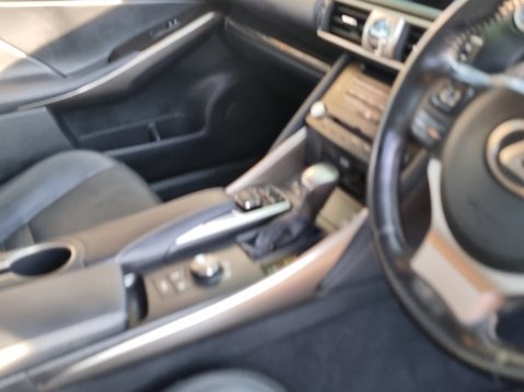 Lexus Is 300H PREMIER 24