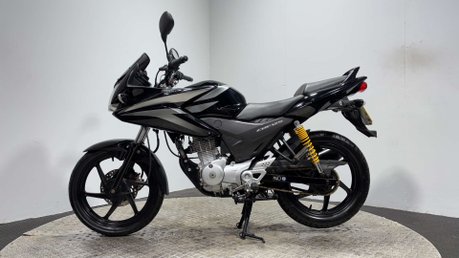 Honda CBF125 CBF 125 2011 10K NEW MOT 125CC LEARNER BIKE VERY CLEAN 4