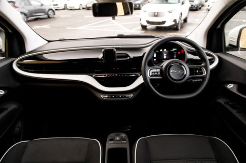 Fiat 500e ACTION 3