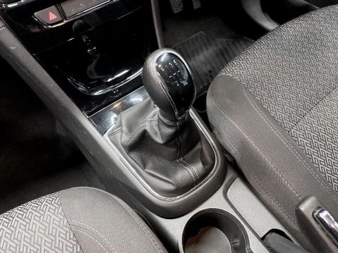 Vauxhall Mokka X 1.4i Turbo ecoTEC Active SUV 5dr Petrol Manual Euro 6 (s/s) (140 ps) 17