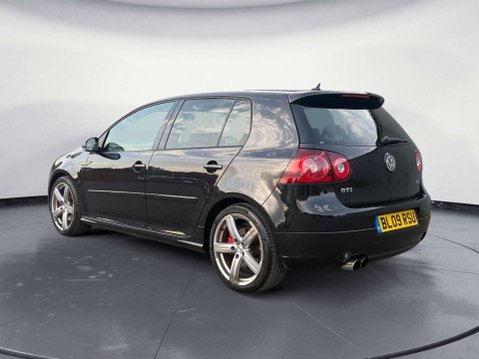 Volkswagen Golf 2.0 Golf GTi Pirelli 5dr 3