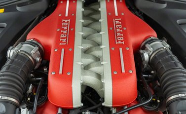 Ferrari GTC4 Lusso V12 41