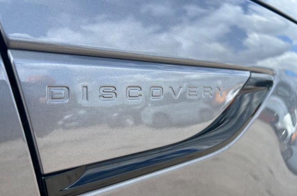 Land Rover Discovery 3.0 D300 MHEV HSE Auto 4WD COMMERCIAL 14