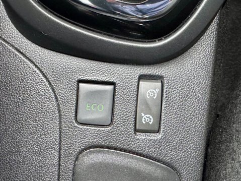 Renault Captur SIGNATURE NAV DCI 38