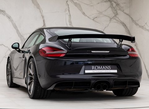 Porsche Cayman GT4 (718) 3