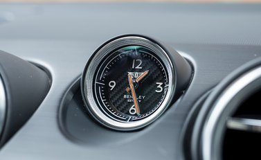 Bentley Bentayga V8 19