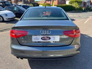 Audi A4 2.0 TDI 177 BLACK EDITION 5
