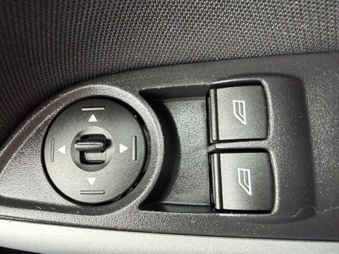 Ford Focus 1.0T EcoBoost Zetec Euro 6 (s/s) 5dr 21