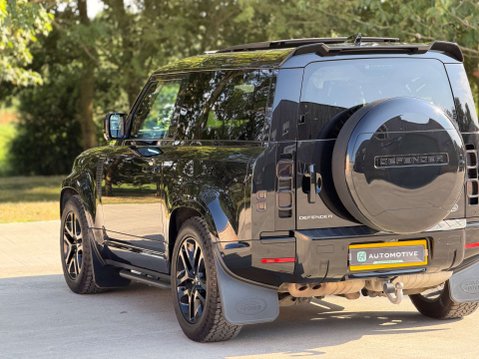 Land Rover Defender 3.0 Defender XS Edition D MHEV Auto 4WD 3dr 40