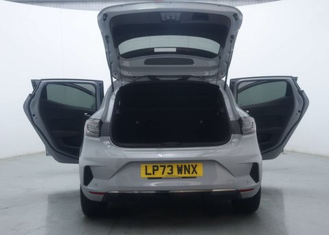 Renault Clio 1.6 Clio Techno E-Tech HEV Auto 5dr 57