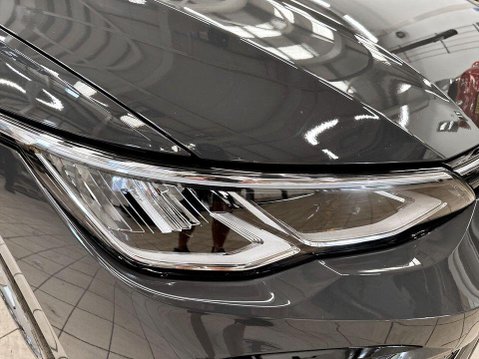 Volkswagen Golf 1.5 eTSI MHEV R-Line Hatchback 5dr Petrol Hybrid DSG Euro 6 (s/s) (150 ps) 9