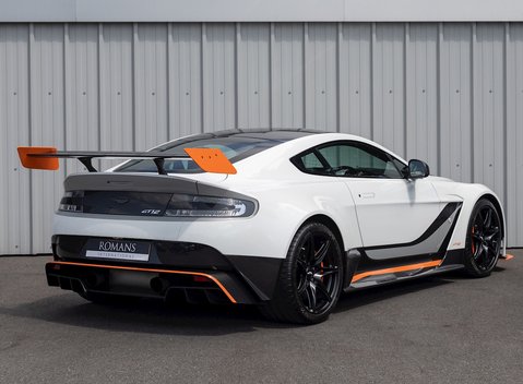 Aston Martin Vantage GT12 7