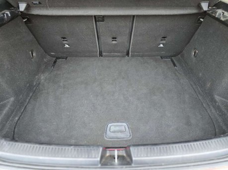 Mercedes-Benz A Class 2.0 A220d AMG Line Hatchback 5dr Diesel 8G-DCT Euro 6 (s/s) (190 ps) 35