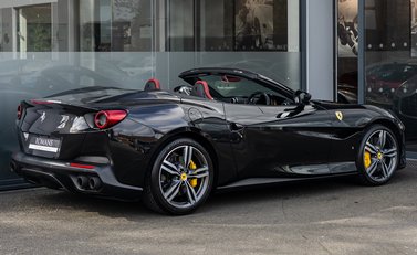 Ferrari Portofino 4