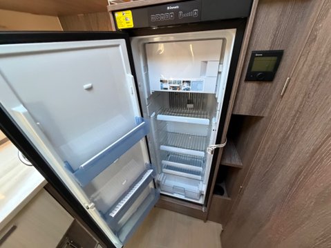 Burstner Ixeo Time 586 SOVEREIGN AUTOMATIC 1 OWNER VEHICLE 21