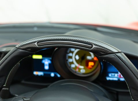 Ferrari 488 SPIDER 29
