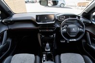 Peugeot 208 GT PREMIUM 3