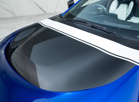 Aston Martin V12 Vantage Roadster 33