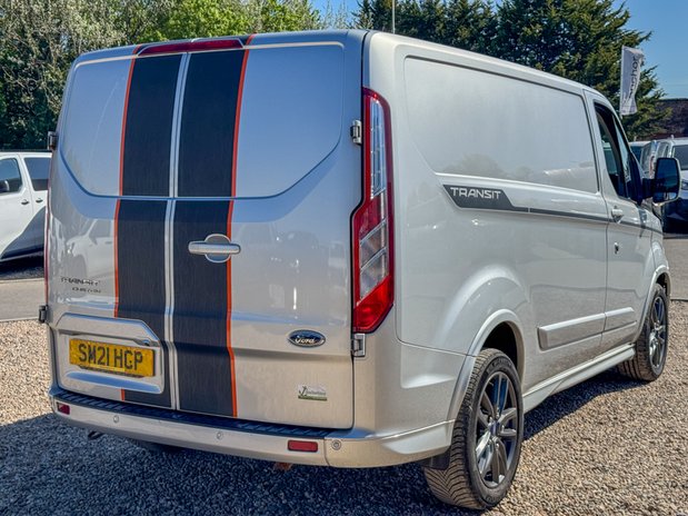 Ford Transit Custom SWB L1H1 Low Roof Sport 290 Air Con Alloys SELECT 6