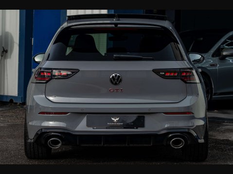 Volkswagen Golf 2.0 Golf GTi Clubsport TSi Semi-Auto 5dr 26