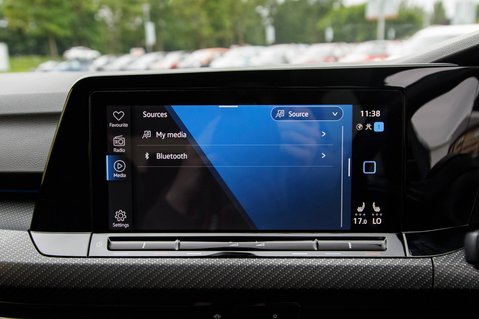 Volkswagen Golf R TSI 4MOTION DSG 28