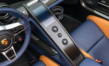 Porsche 918 Spyder Weissach 19