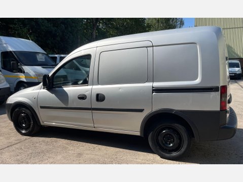 Vauxhall Combo 1.3 CDTi 1700 16v Panel Van 3dr Diesel Manual (134 g/km, 69 bhp) 14