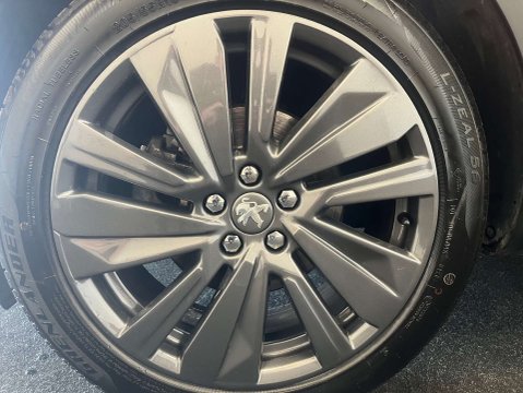 Peugeot 3008 1.6 3008 GT Line Premium PureTech S/S Auto 5dr 9