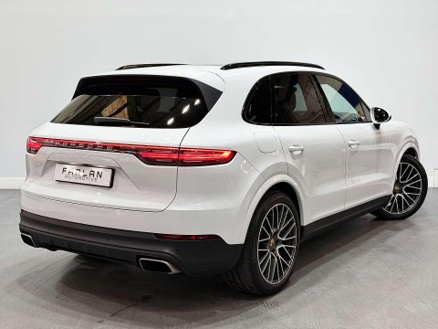 Porsche Cayenne 3.0 V6 E-Hybrid 14kWh SUV 5dr Petrol Plug-in Hybrid TiptronicS 4WD Euro 6 ( 20