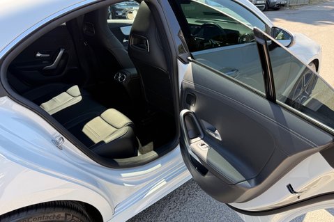 Mercedes-Benz CLA Class CLA 220 D AMG LINE PREMIUM PLUS - PANORAMIC ROOF 33