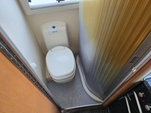 Auto-Sleepers Nuevo Eton 44