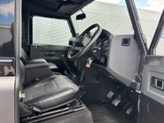 Land Rover Defender 90 TD Autobiography Station Wagon - 1/100 Made - LR Service History 16