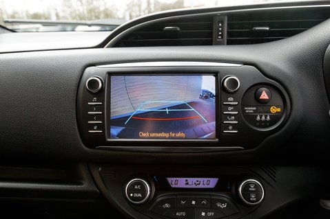 Toyota Yaris VVT-I EXCEL 29