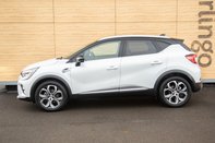 Renault Captur TECHNO E-TECH 13