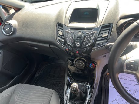 Ford Fiesta ZETEC 6