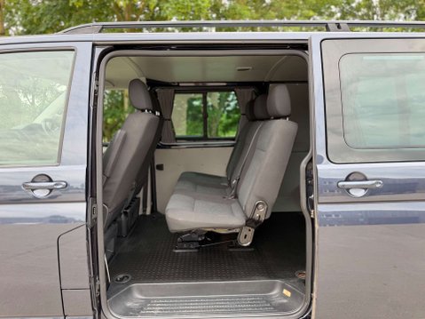 Volkswagen Transporter 2.0 Transporter T32 TDI BlueMotion Technology Semi-Auto 38