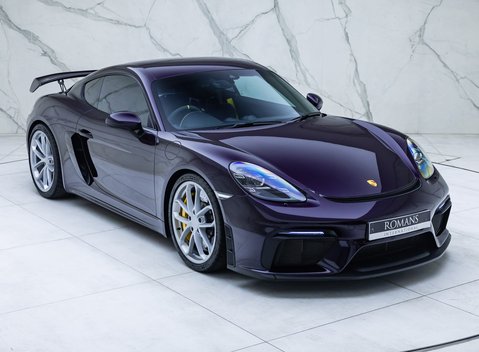 Porsche Cayman GT4 (718) 8